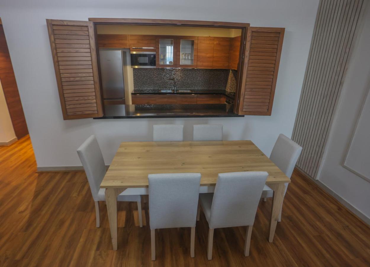 Goodwood Suites Homes Vacation Дубай Екстериор снимка