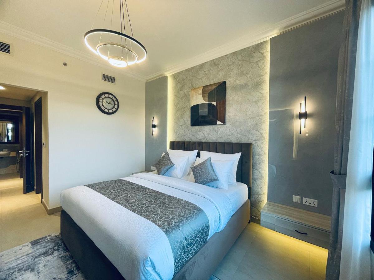Goodwood Suites Homes Vacation Дубай Екстериор снимка