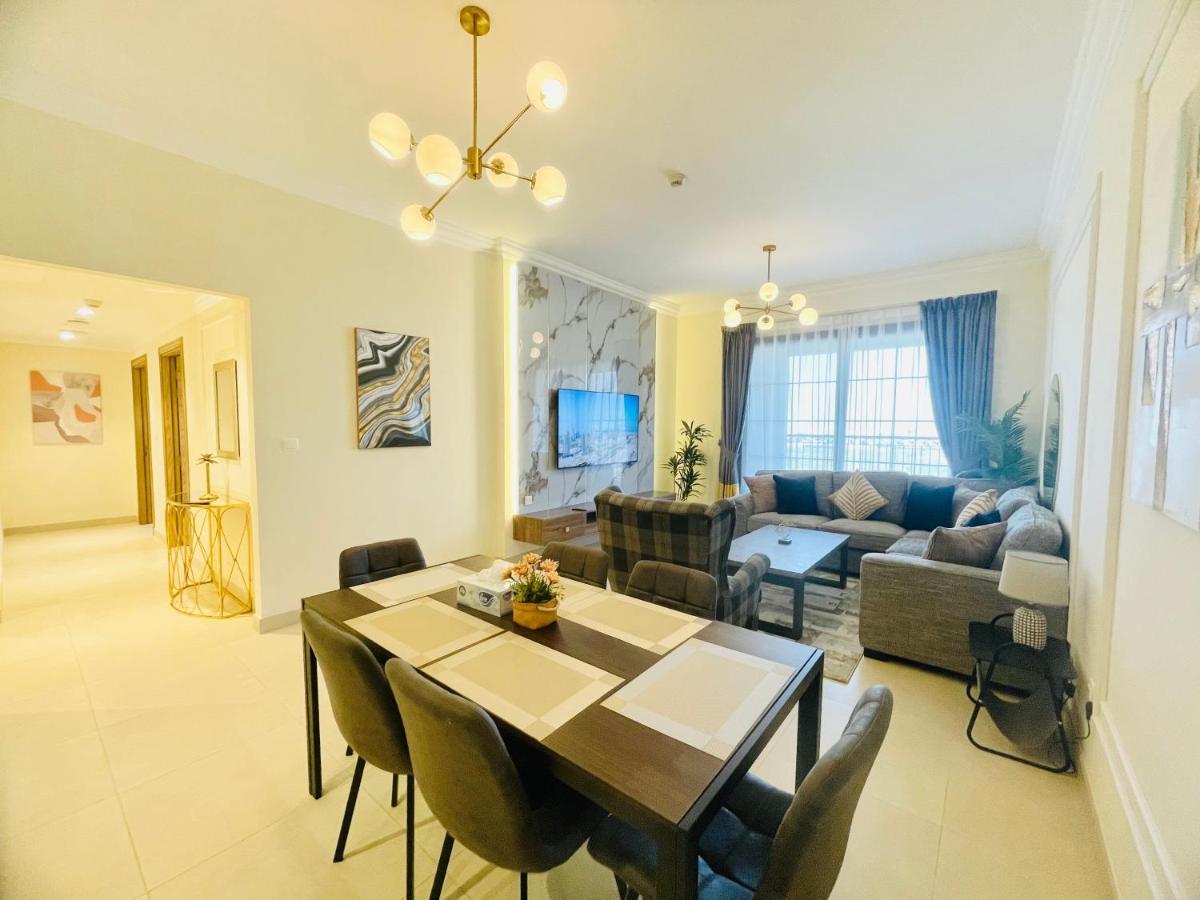 Goodwood Suites Homes Vacation Дубай Екстериор снимка