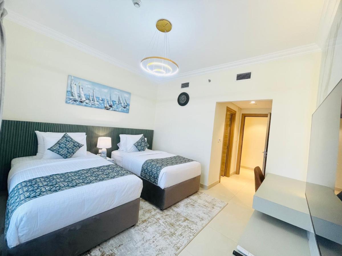 Goodwood Suites Homes Vacation Дубай Екстериор снимка